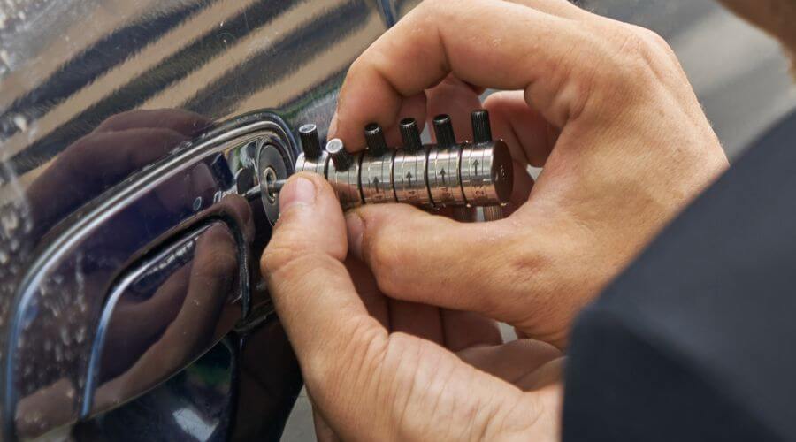 Professional New roof installation in East Islip, NY